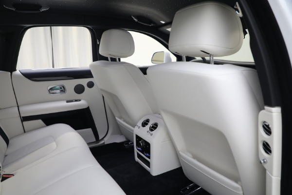 Used 2022 Rolls-Royce Ghost for sale $299,900 at Alfa Romeo of Westport in Westport CT 06880 26