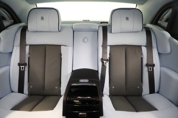 New 2024 Rolls-Royce Phantom for sale Sold at Alfa Romeo of Westport in Westport CT 06880 27