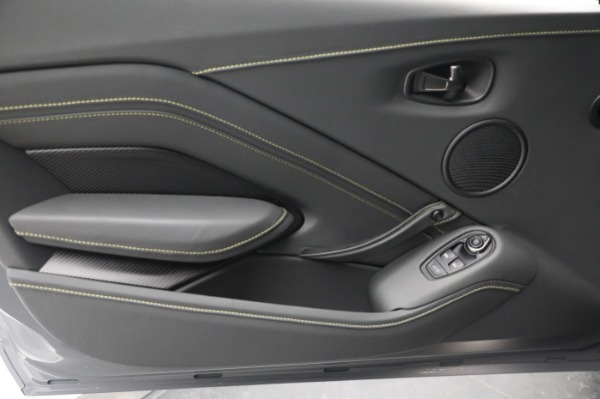 New 2023 Aston Martin Vantage V8 for sale $184,986 at Alfa Romeo of Westport in Westport CT 06880 17