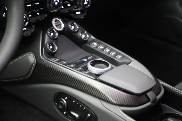 New 2023 Aston Martin Vantage V8 for sale $184,986 at Alfa Romeo of Westport in Westport CT 06880 18