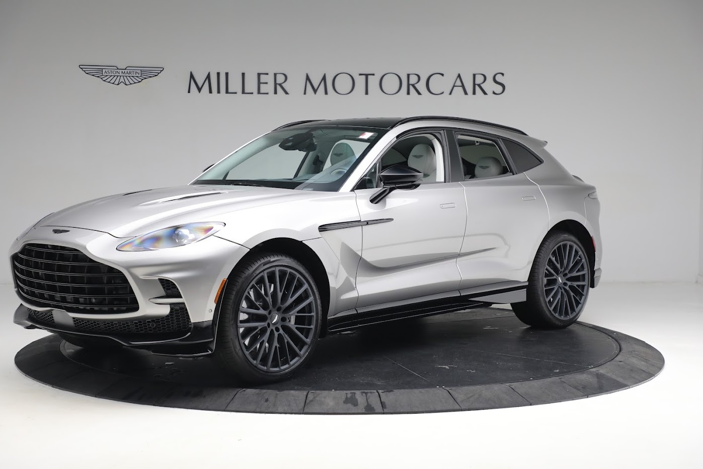 New 2024 Aston Martin DBX 707 for sale $290,086 at Alfa Romeo of Westport in Westport CT 06880 1