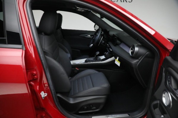 New 2024 Alfa Romeo Tonale Veloce for sale Sold at Alfa Romeo of Westport in Westport CT 06880 21