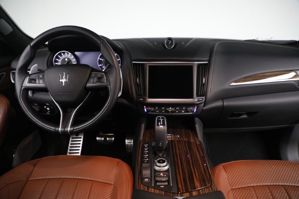 Used 2022 Maserati Levante Modena for sale $73,900 at Alfa Romeo of Westport in Westport CT 06880 25