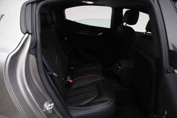 Used 2022 Maserati Ghibli Modena Q4 for sale $59,900 at Alfa Romeo of Westport in Westport CT 06880 25
