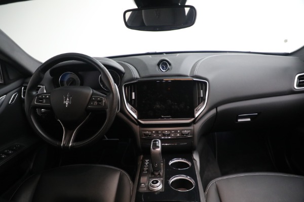 Used 2022 Maserati Ghibli Modena Q4 for sale $59,900 at Alfa Romeo of Westport in Westport CT 06880 28