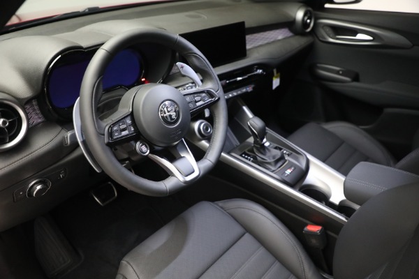 New 2024 Alfa Romeo Tonale Veloce for sale $52,790 at Alfa Romeo of Westport in Westport CT 06880 21