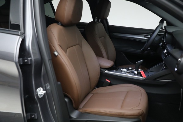 New 2024 Alfa Romeo Stelvio Ti for sale Sold at Alfa Romeo of Westport in Westport CT 06880 24