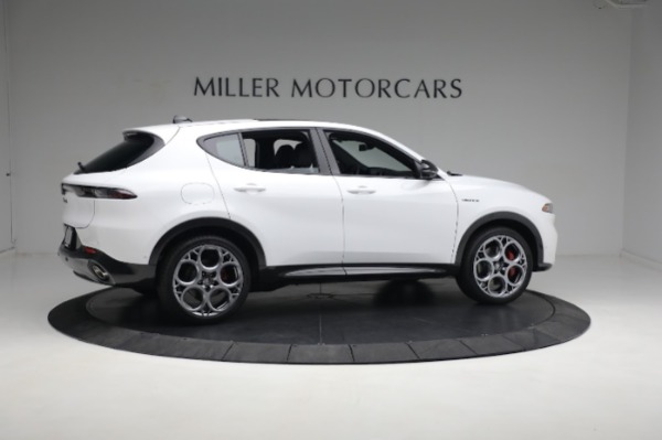New 2024 Alfa Romeo Tonale Veloce for sale $55,290 at Alfa Romeo of Westport in Westport CT 06880 11