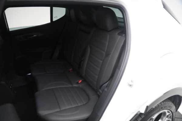 New 2024 Alfa Romeo Tonale Veloce for sale $55,290 at Alfa Romeo of Westport in Westport CT 06880 24
