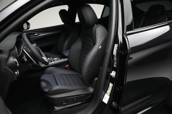 New 2024 Alfa Romeo Stelvio Veloce for sale $57,305 at Alfa Romeo of Westport in Westport CT 06880 23