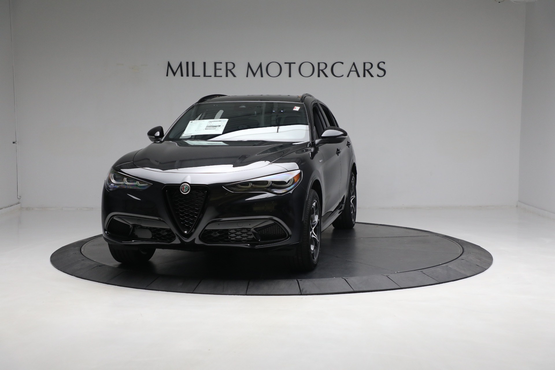 New 2024 Alfa Romeo Stelvio Veloce for sale $57,305 at Alfa Romeo of Westport in Westport CT 06880 1