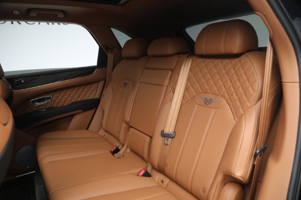 Used 2021 Bentley Bentayga V8 for sale $149,900 at Alfa Romeo of Westport in Westport CT 06880 22