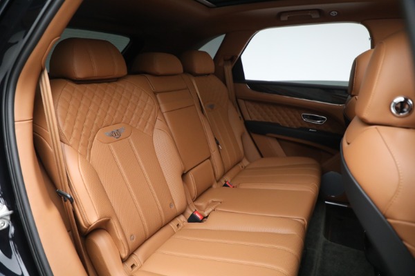 Used 2021 Bentley Bentayga V8 for sale $149,900 at Alfa Romeo of Westport in Westport CT 06880 28