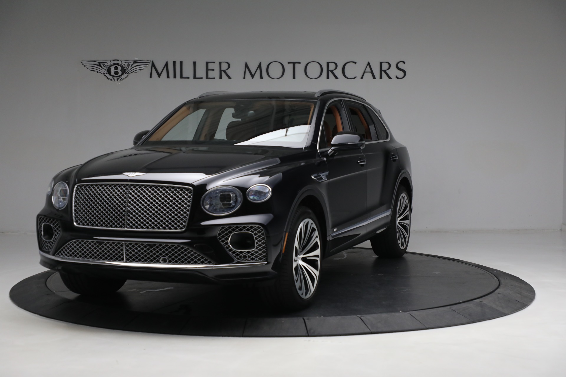 Used 2021 Bentley Bentayga V8 for sale $149,900 at Alfa Romeo of Westport in Westport CT 06880 1