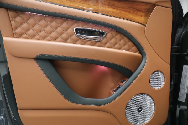 Used 2022 Bentley Bentayga Speed for sale Sold at Alfa Romeo of Westport in Westport CT 06880 26