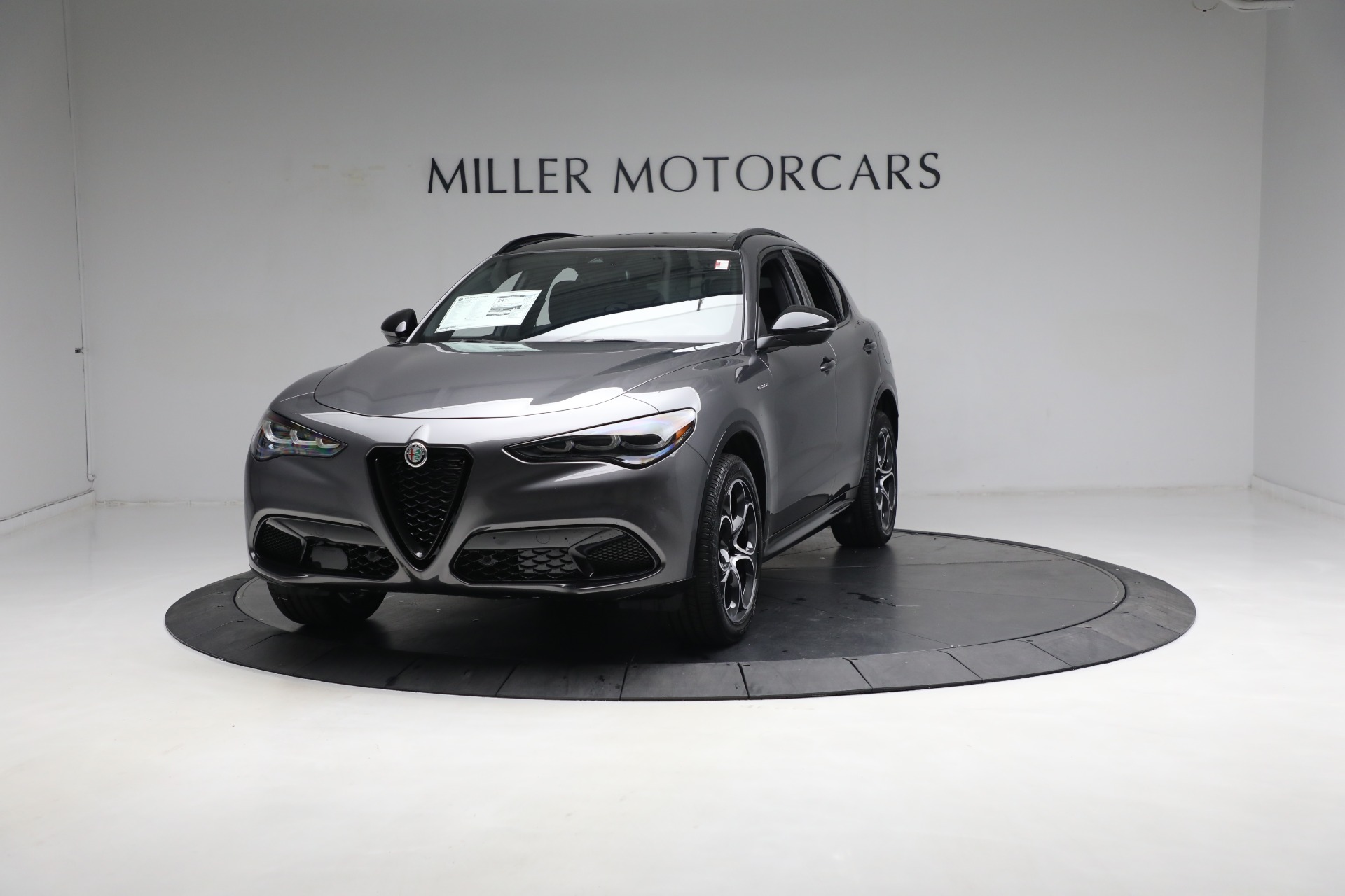 New 2024 Alfa Romeo Stelvio Veloce for sale $56,605 at Alfa Romeo of Westport in Westport CT 06880 1