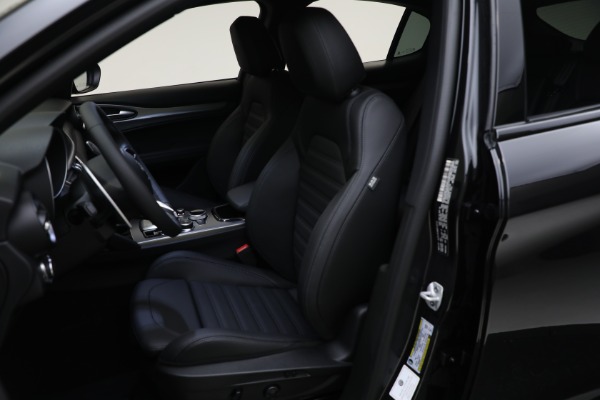 New 2024 Alfa Romeo Stelvio Veloce for sale $54,380 at Alfa Romeo of Westport in Westport CT 06880 23