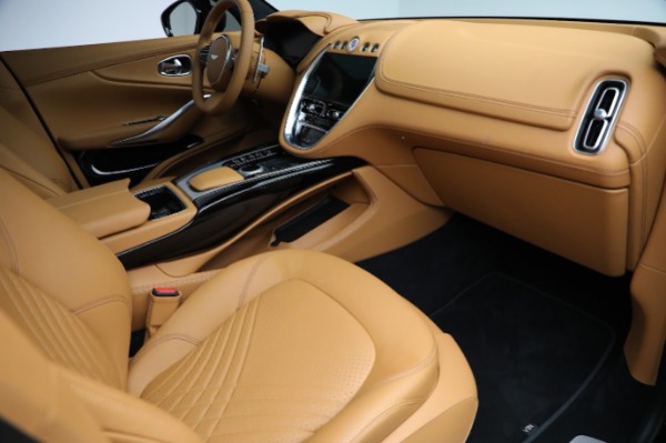 Used 2024 Aston Martin DBX for sale $189,900 at Alfa Romeo of Westport in Westport CT 06880 25