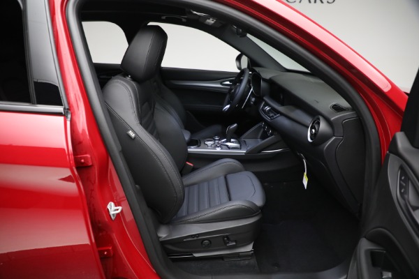 New 2024 Alfa Romeo Stelvio Veloce for sale $54,220 at Alfa Romeo of Westport in Westport CT 06880 25