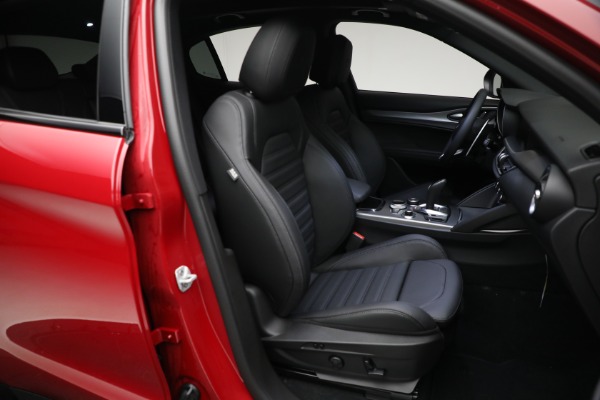New 2024 Alfa Romeo Stelvio Veloce for sale $54,220 at Alfa Romeo of Westport in Westport CT 06880 27