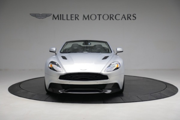 Used 2016 Aston Martin Vanquish Volante for sale $149,900 at Alfa Romeo of Westport in Westport CT 06880 11