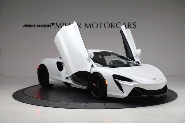 New 2023 McLaren Artura for sale Call for price at Alfa Romeo of Westport in Westport CT 06880 17