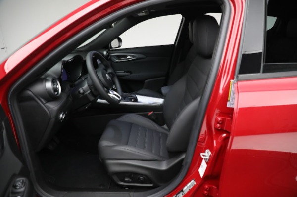 New 2024 Alfa Romeo Tonale Ti for sale $50,290 at Alfa Romeo of Westport in Westport CT 06880 17