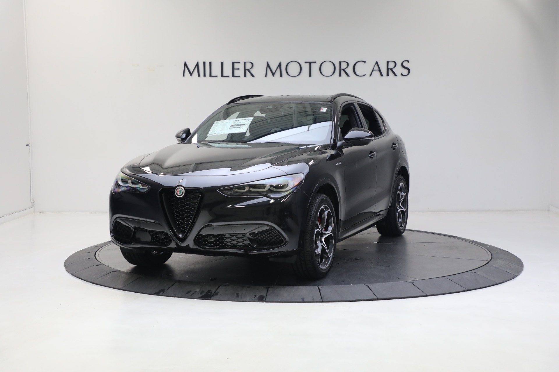 New 2024 Alfa Romeo Stelvio Veloce for sale $54,380 at Alfa Romeo of Westport in Westport CT 06880 1