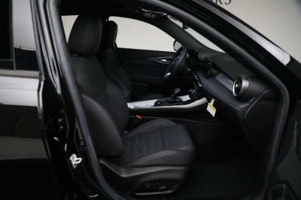 New 2024 Alfa Romeo Tonale Ti for sale Sold at Alfa Romeo of Westport in Westport CT 06880 23