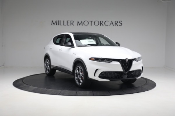 New 2024 Alfa Romeo Tonale Veloce for sale $55,290 at Alfa Romeo of Westport in Westport CT 06880 16
