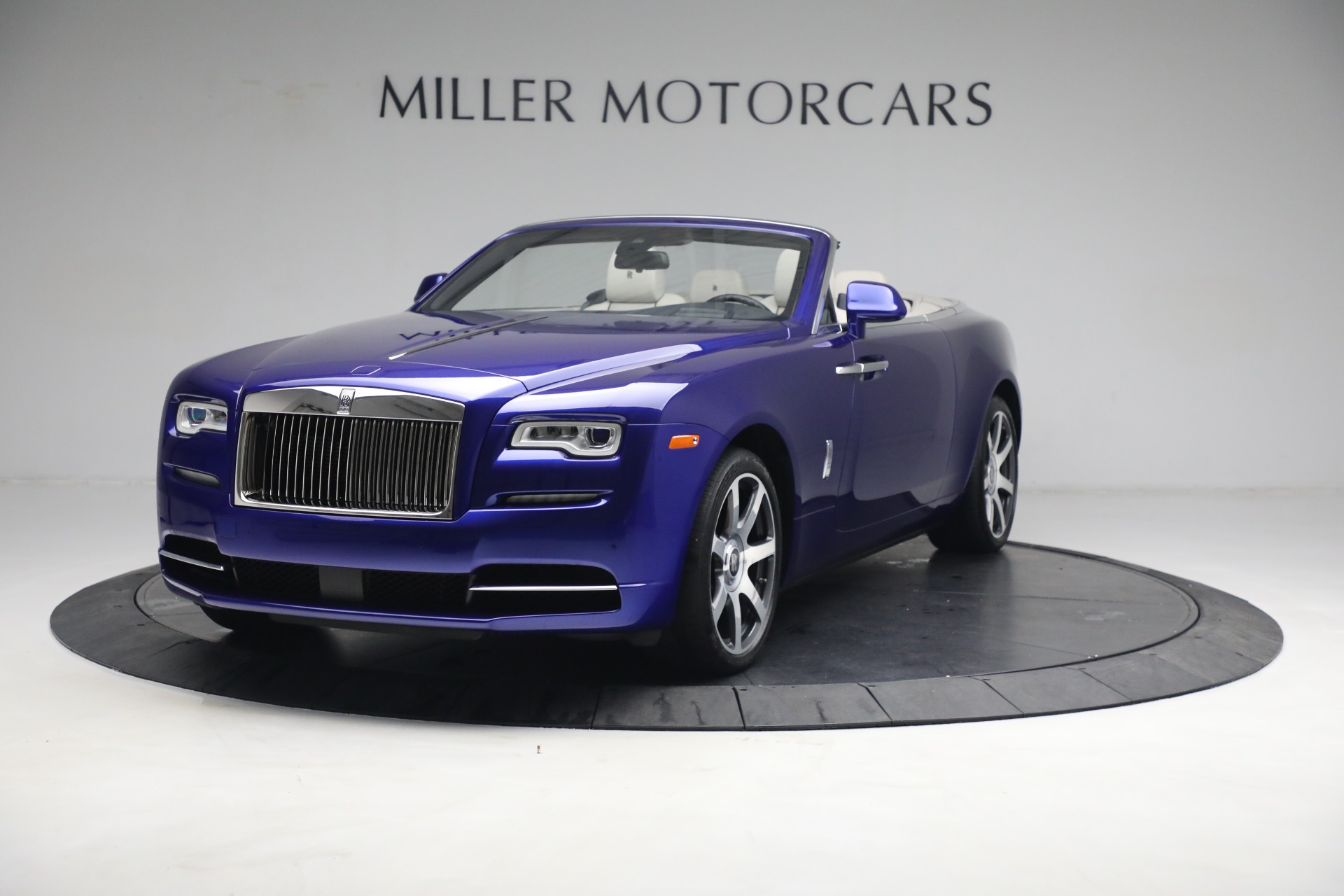 Used 2017 Rolls-Royce Dawn for sale $248,900 at Alfa Romeo of Westport in Westport CT 06880 1