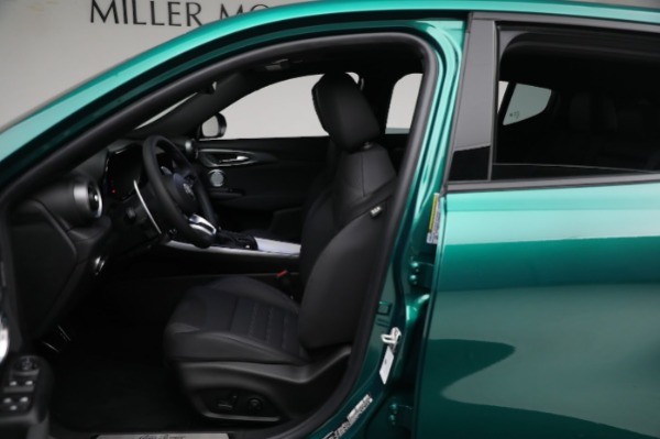 New 2024 Alfa Romeo Tonale Veloce for sale $59,340 at Alfa Romeo of Westport in Westport CT 06880 18