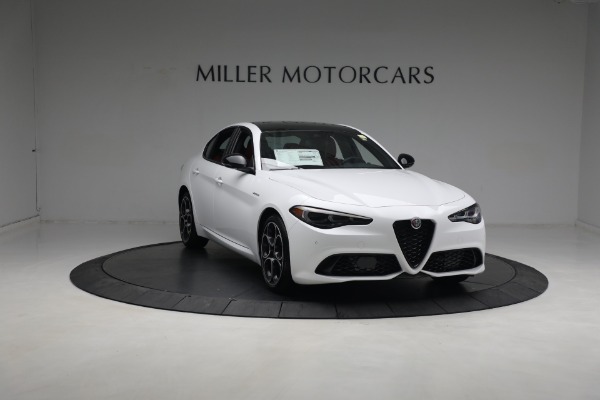 New 2024 Alfa Romeo Giulia Veloce for sale $55,285 at Alfa Romeo of Westport in Westport CT 06880 18