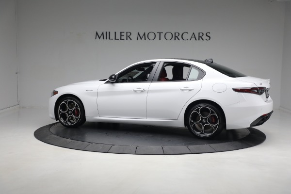 New 2024 Alfa Romeo Giulia Veloce for sale $55,285 at Alfa Romeo of Westport in Westport CT 06880 6