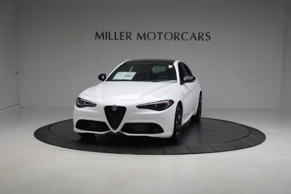 New 2024 Alfa Romeo Giulia Veloce for sale $55,285 at Alfa Romeo of Westport in Westport CT 06880 1