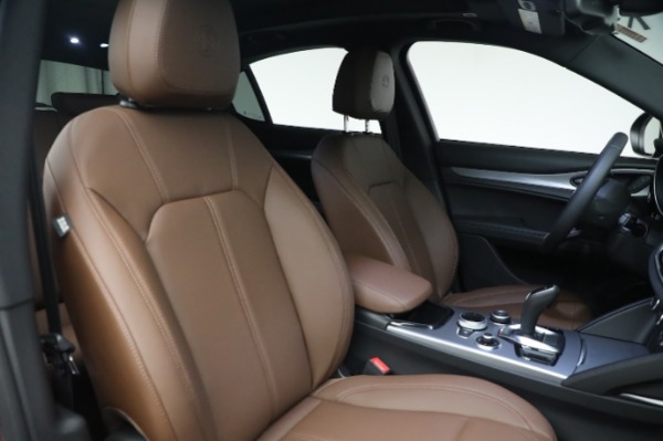 New 2024 Alfa Romeo Stelvio Ti for sale $53,920 at Alfa Romeo of Westport in Westport CT 06880 15