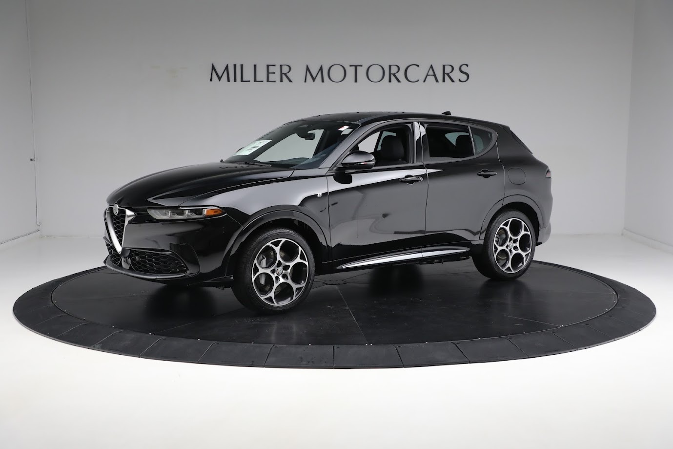 Used 2024 Alfa Romeo Tonale Ti for sale $30,900 at Alfa Romeo of Westport in Westport CT 06880 1