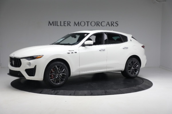 New 2023 Maserati Levante Modena for sale $98,059 at Alfa Romeo of Westport in Westport CT 06880 4