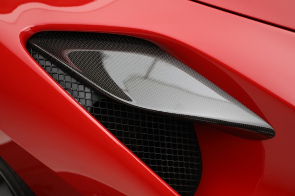 Used 2022 Ferrari F8 Spider for sale $469,900 at Alfa Romeo of Westport in Westport CT 06880 28