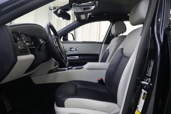 Used 2019 Rolls-Royce Black Badge Ghost for sale $225,900 at Alfa Romeo of Westport in Westport CT 06880 16