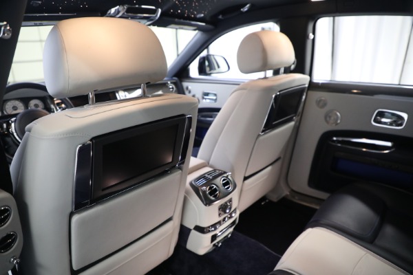 Used 2019 Rolls-Royce Black Badge Ghost for sale $225,900 at Alfa Romeo of Westport in Westport CT 06880 18
