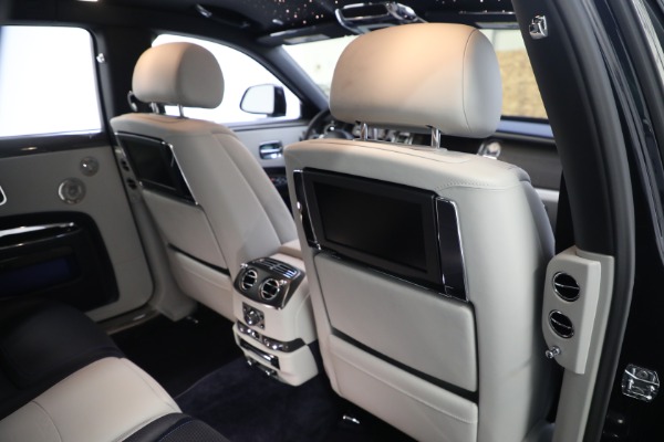 Used 2019 Rolls-Royce Black Badge Ghost for sale $225,900 at Alfa Romeo of Westport in Westport CT 06880 27
