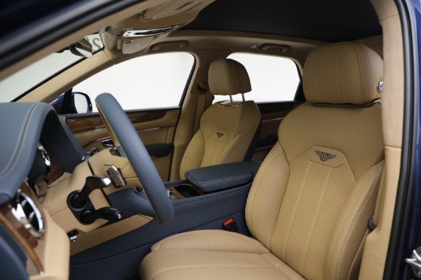 New 2023 Bentley Bentayga V8 for sale $238,450 at Alfa Romeo of Westport in Westport CT 06880 16