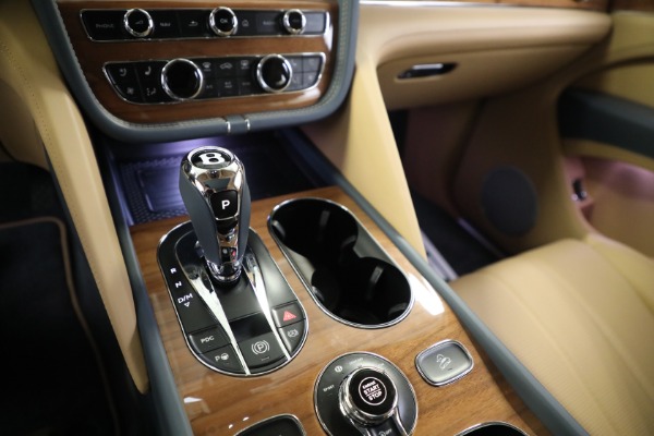 New 2023 Bentley Bentayga V8 for sale $238,450 at Alfa Romeo of Westport in Westport CT 06880 23