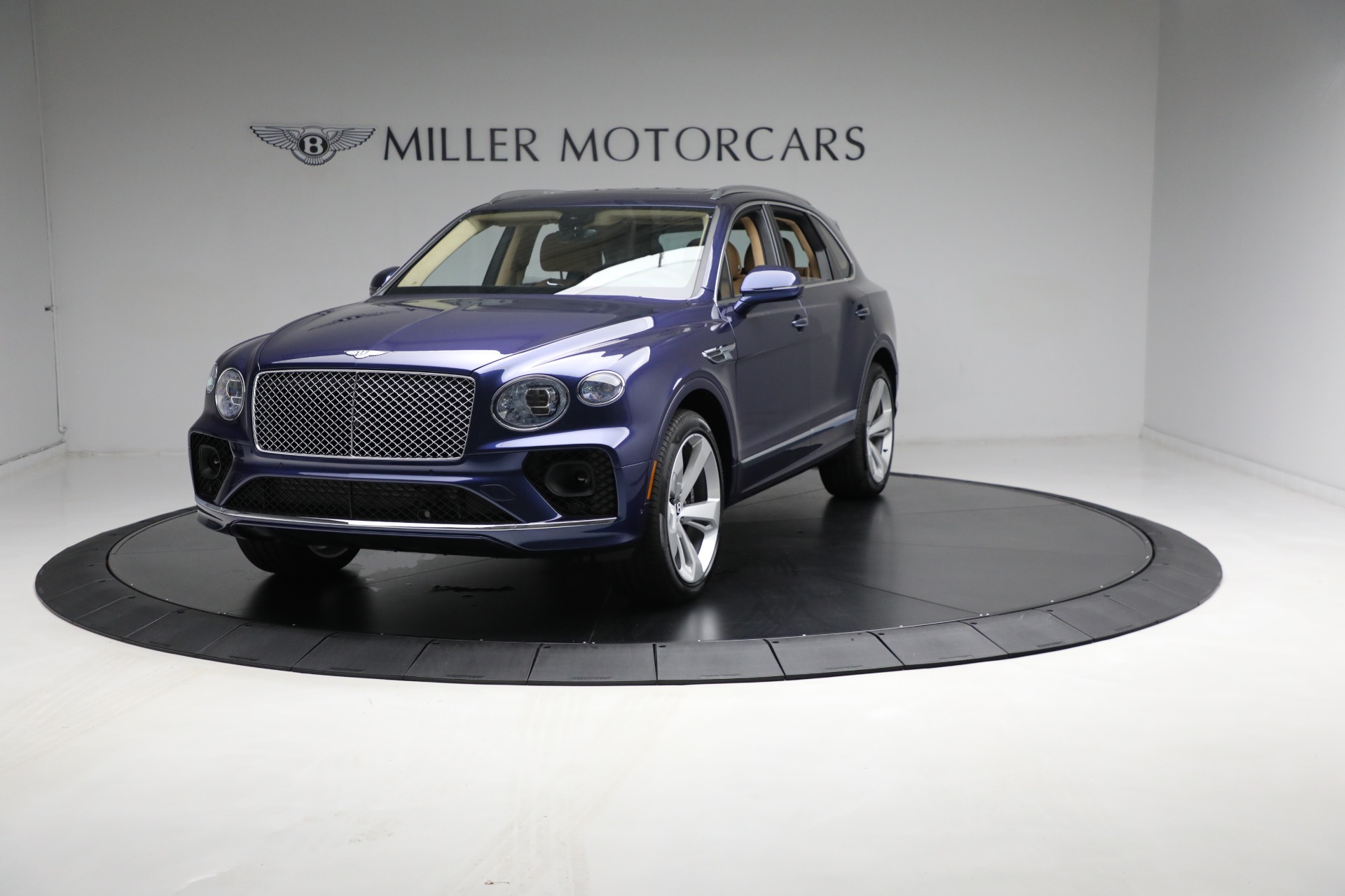 Used 2023 Bentley Bentayga V8 for sale Sold at Alfa Romeo of Westport in Westport CT 06880 1