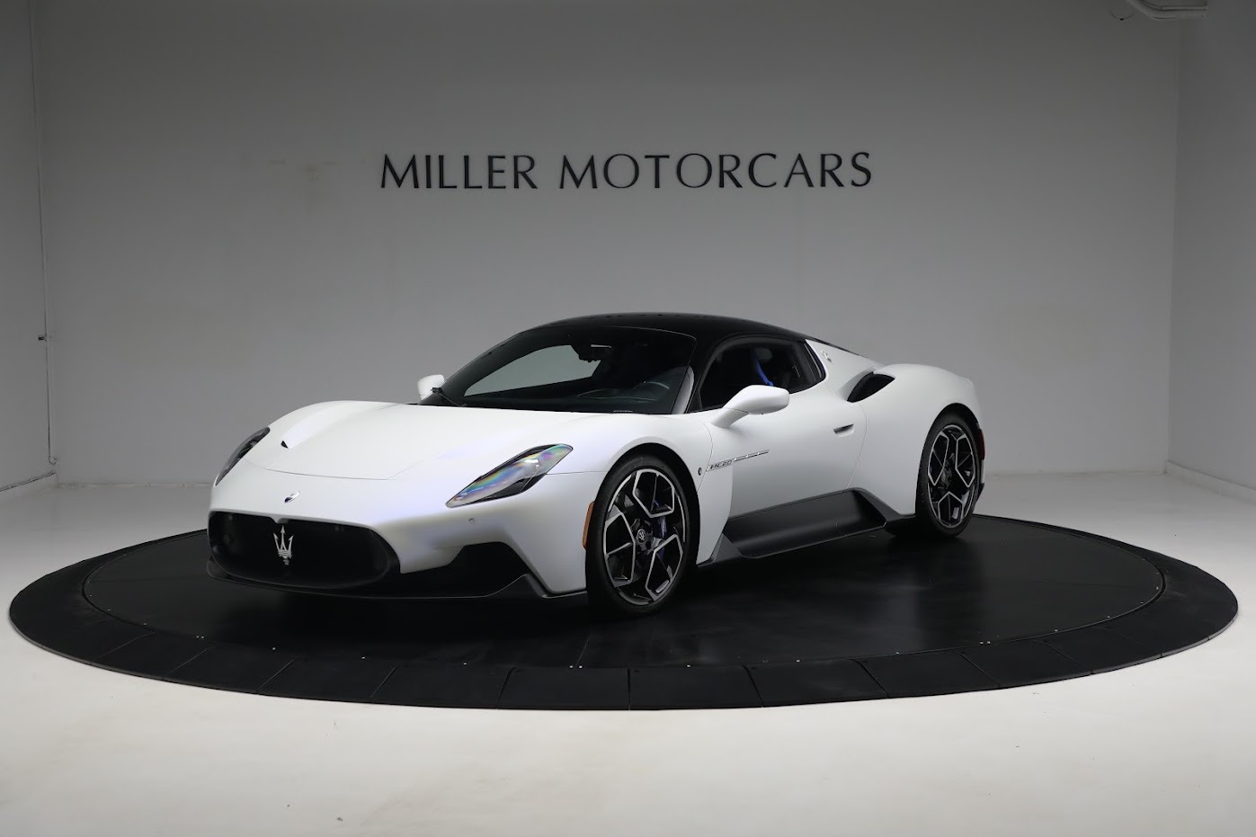 Used 2022 Maserati MC20 for sale $203,900 at Alfa Romeo of Westport in Westport CT 06880 1