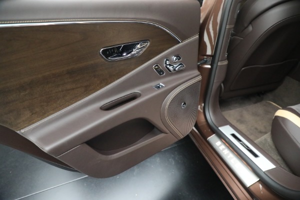 Used 2023 Bentley Flying Spur Speed for sale $289,900 at Alfa Romeo of Westport in Westport CT 06880 19