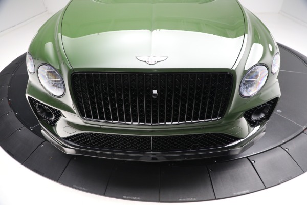 Used 2023 Bentley Bentayga EWB Azure V8 for sale Sold at Alfa Romeo of Westport in Westport CT 06880 21