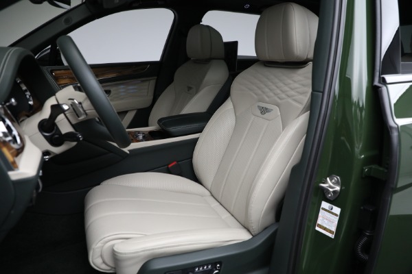 Used 2023 Bentley Bentayga EWB Azure V8 for sale Sold at Alfa Romeo of Westport in Westport CT 06880 25