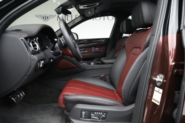 Used 2023 Bentley Bentayga EWB Azure V8 for sale $264,900 at Alfa Romeo of Westport in Westport CT 06880 25
